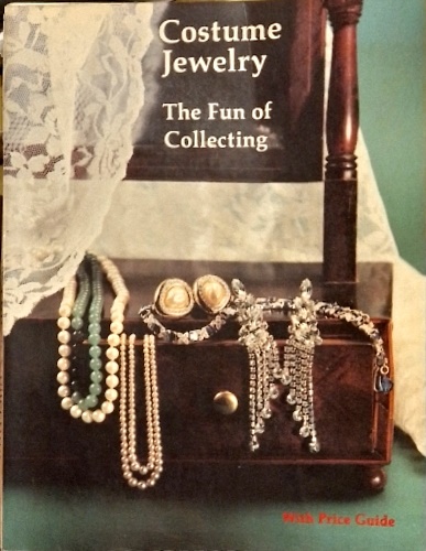 9780764300059-Costume Jewelry: The Fun of Collecting.