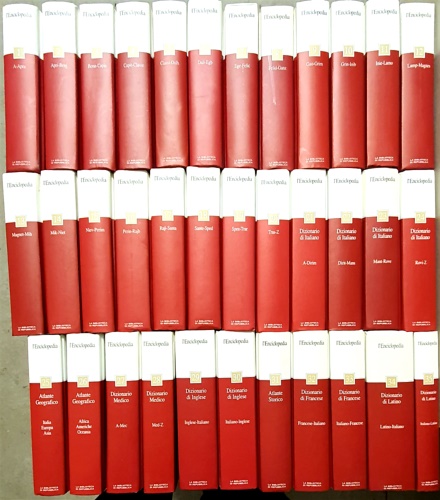 L'Enciclopedia. 35 volumi.