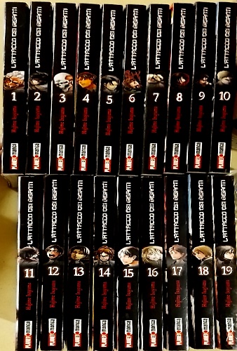 L'attacco dei giganti. Serie dal N.1 al n.19.