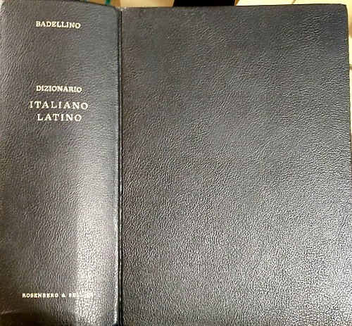 Dizionario Italiano Latino.