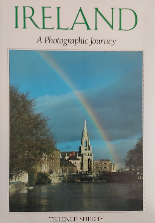 9780900346941-Ireland a Photographic Journey.