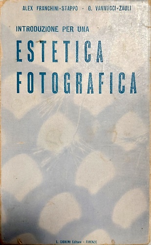 Introduzione per una estetica fotografica.